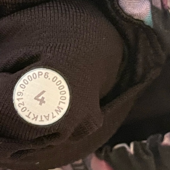 Lululemon Hotty Hot Short 2.5 Utopia Multi /Deep Phantom Size 4 Tall - Picture 4 of 14